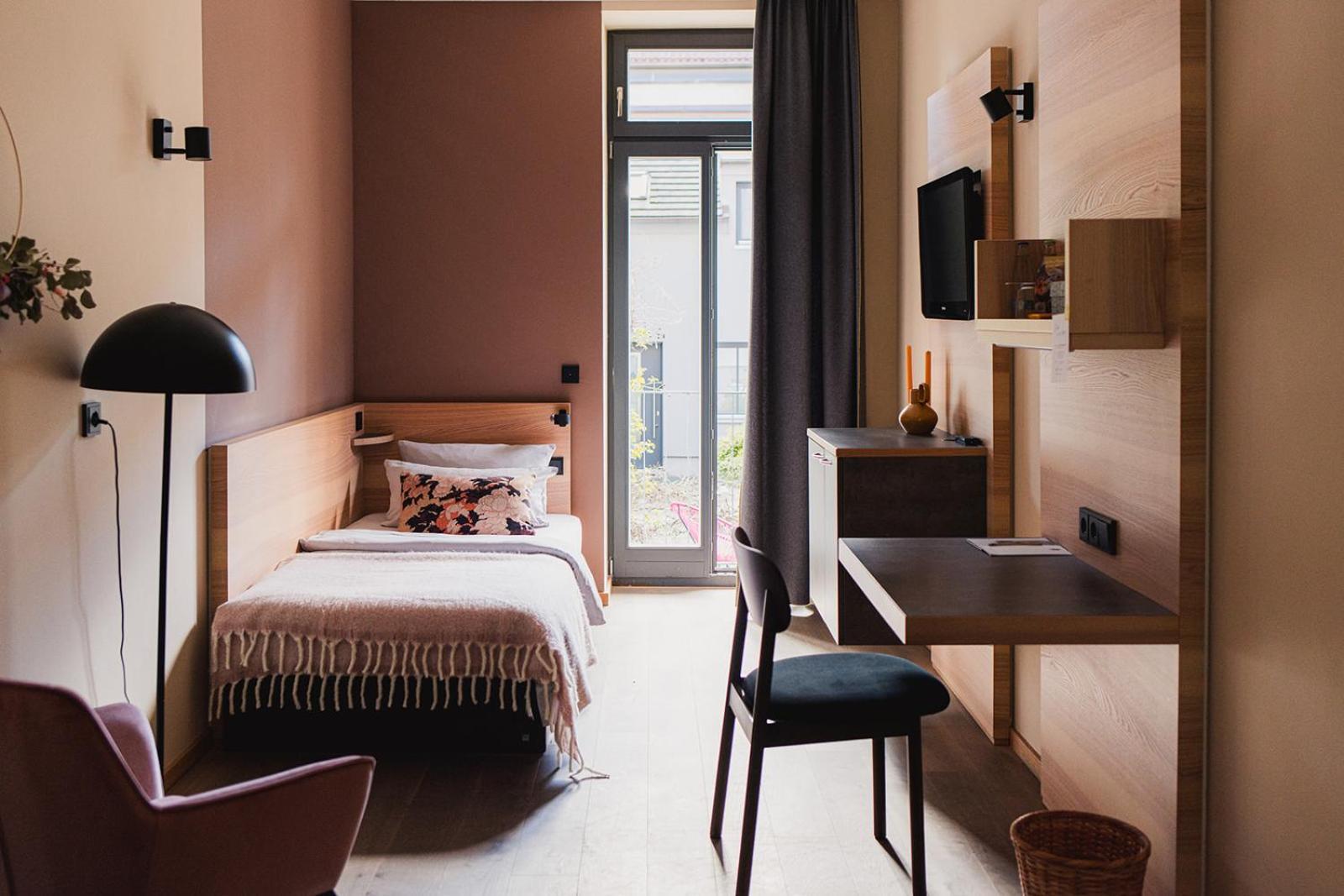 Hotel Stadthaus แอร์ลังเงิน ภายนอก รูปภาพ