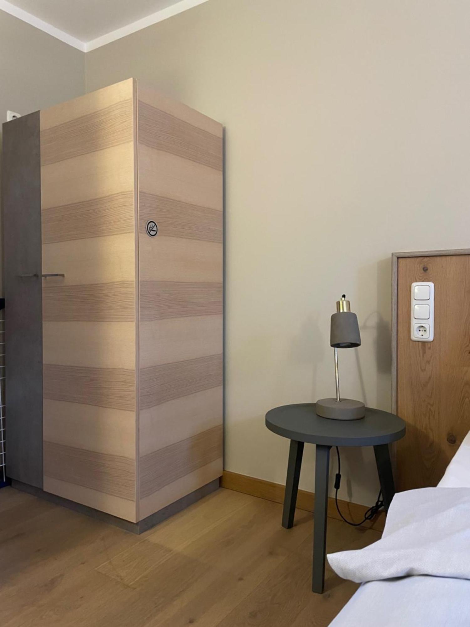 Hotel Stadthaus แอร์ลังเงิน ภายนอก รูปภาพ